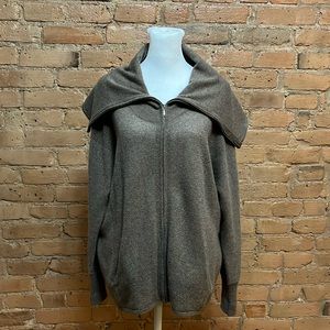 Design History 100% cashmere zip up sweater